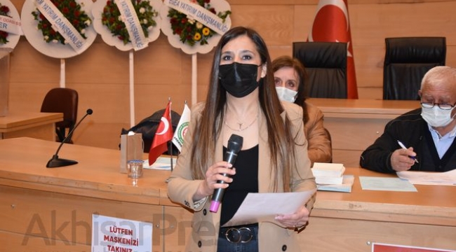 Emlakçılara kadın başkan 