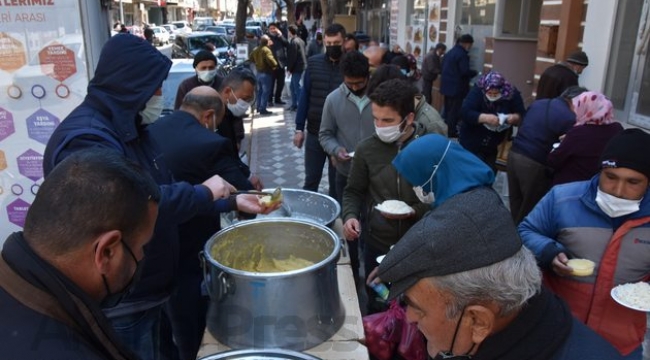 Esnafların geleneksel pilav ve ayran hayrı