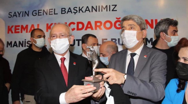 Kılıçdaroğlu'na madenci heykeli