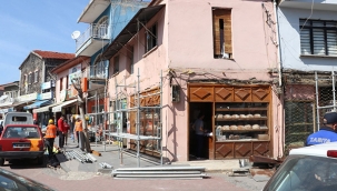 Kula tarihi çarşıda restorasyon başladı