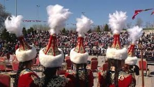 Nevruz kutlayanlar alanlara sığmadı