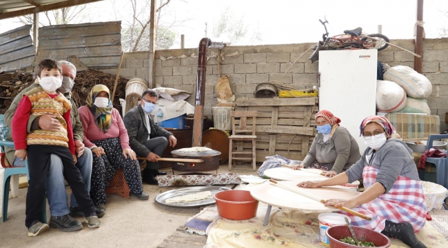 Öküzcüoğlu gözleme pişirdi
