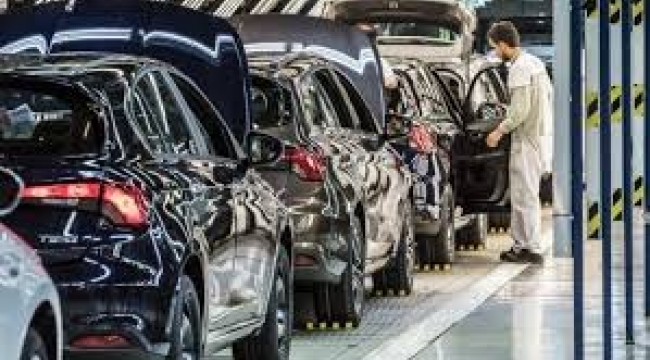 Otomotiv sektöründe dev firmalar üretime ara verdi