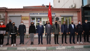 Saruhanlı'da saygı duruşu