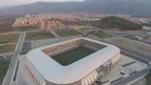 Tire'deki 60 milyon liralık stat çürümeye terk edildi