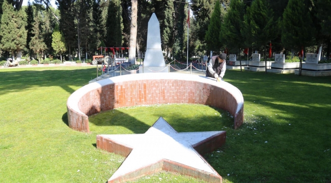 Turgutlu Şehitliği 18 Mart'a Hazır
