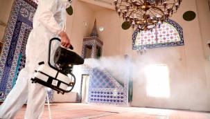 Akhisar'da dezenfekte çalışmaları ramazanda yoğunlaştı