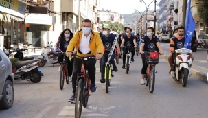 Alaşehir'de 'Bisiklet sürme ve ağaç dikme' etkinliği