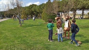 Başkan Dutlulu,çocukları sevindirdi