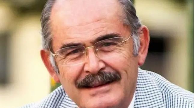 Büyükerşen'e 'yılın sanat insanı' ödülü