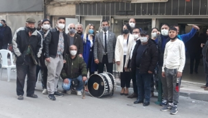 Çelik'ten ,Davulculara uygulanan yasağa tepki