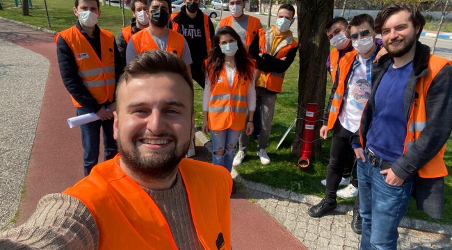 CHP'li gençlerden örnek davranış