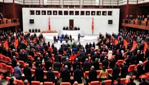 CHP'nin emekli önergesi, AKP ve MHP oylarıyla reddedildi.
