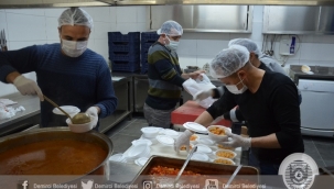 Demirci'de yardıma muhtaç 55 aileye yemek