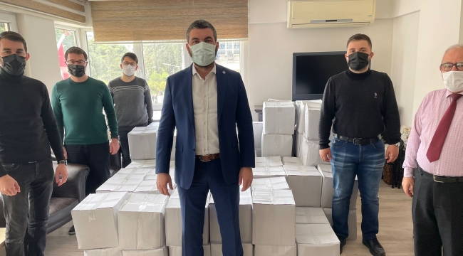 İYİ Partiden bin aileye Ramazan paketi