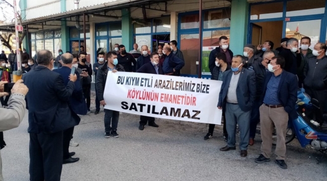 Kırkağaç'ta polis denetiminde meclis toplantısı