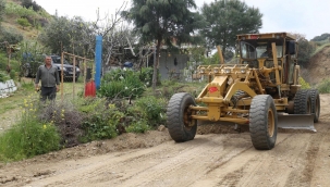Turgutlu'da arazi yol bakımı hızlandı