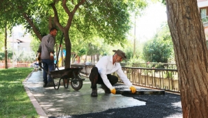 Akhisar belediyesi tartan pistli park sayısı ikiye çıkardı