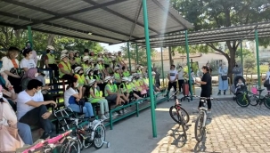 Akhisar'da 7-70'e tüm vatandaşlara bisiklet eğitimi