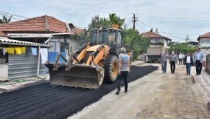 Akhisar'da belediyenin asfalt atağı