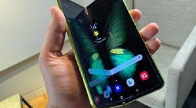 Akıllı telefon satışında Samsung, lider