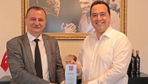 Başkan Dutlulu'nun Akhisar'ın gelişmesine döktüğü 'TERE' ödül 