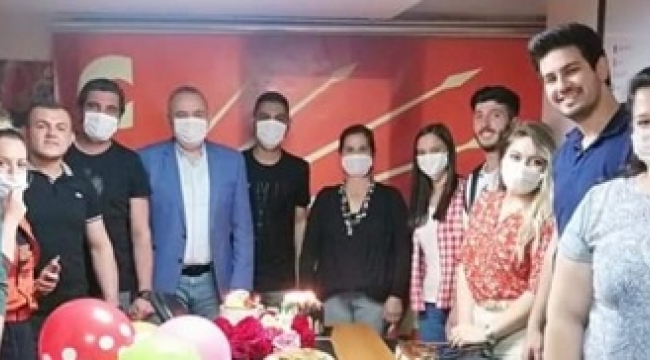 CHP Akhisar gençlik kolları yönetimi düştü