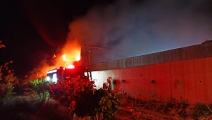 Çiftlikte korkutan yangın