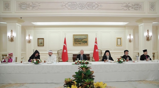 Erdoğan azınlık cemaatlerinin temsilcileriyle iftar yaptı