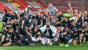 Şampiyon oldu kasası parayla doldu