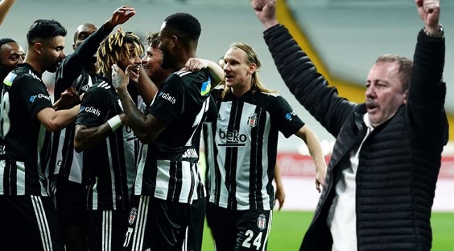 Yer gök siyah-beyaz şampiyon Beşiktaş