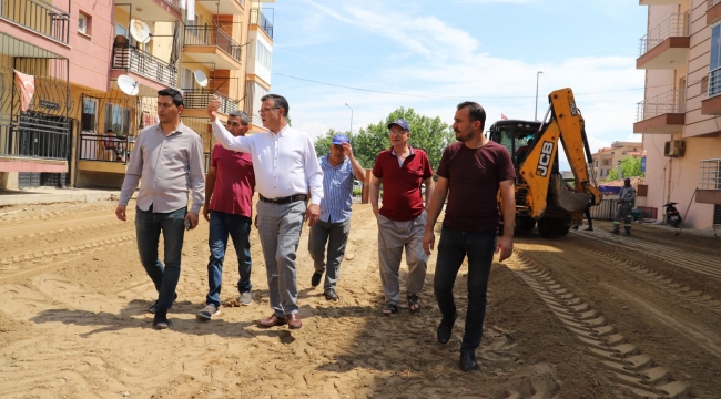 Alaşehir'de yağıştan zarar gören yollar açıldı