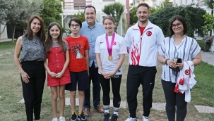 Başkan Dutlulu şampiyonu kutladı