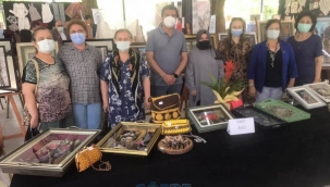 CHP'liler sergi gezdi