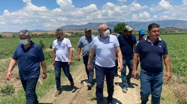 CHP'liler yağışlardan ürünleri zarar gören üreticilerle buluştu