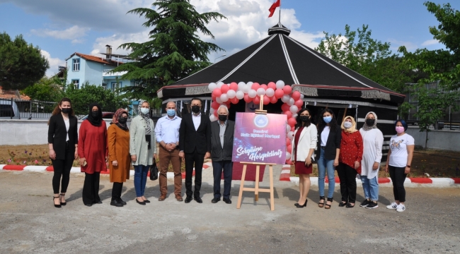 Demirci'de halk eğitim sergisine büyük ilgi