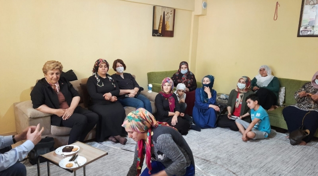 Kadınlar CHP'lilere gönül kapılarını açtı
