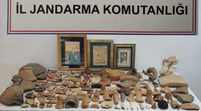 Likya ve Roma dönemine ait 274 tarihi eser ele geçirildi