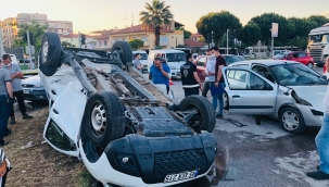 Manisa'da 3 aracın karıştığı kazada 6 kişi yaralandı