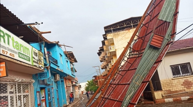 Manisa'da yağış ve fırtınada etkili oldu