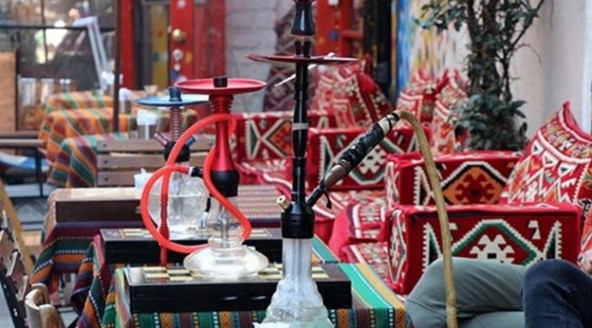 Normalleşmenin dışında'nargile salonu/kafesi'kaldı