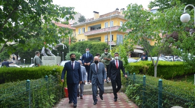 Vali Karadeniz Demirci'de
