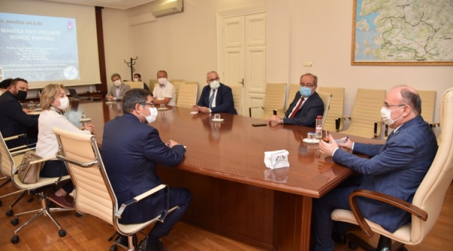 Vali Karadeniz'e deprem sunumu
