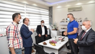 Vali Karadeniz,Manisa ayakkabıcılar esnaf odası'nda