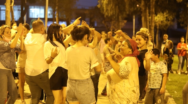 Yaz konserleri Akhisar'lıları coşturdu