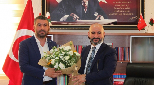 Akan'dan Manisa barosu başkanı Rona'ya hayırlı olsun ziyareti 