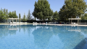 Alaşehir belediyesi Kavaklıdere mahallesi yüzme havuzu açıldı