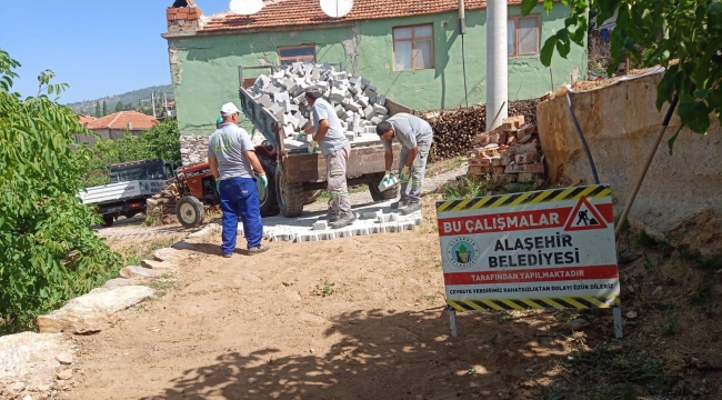 Alaşehir'de mahallelerin eksikleri tek-tek tamamlanıyor