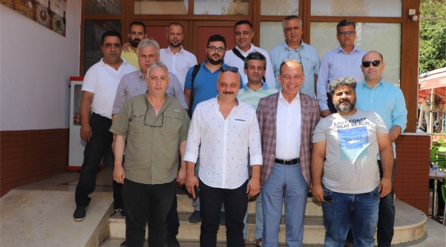 Başkan Akın gazetecilerin bayramını kutladı