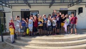 Çocukları serinleten havuz keyfi